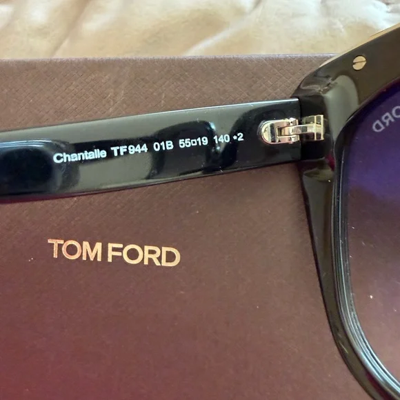 TOM FORD TF0944 CHANTALLE 01G Black Women's Sunglasses - Picture 6 of 8